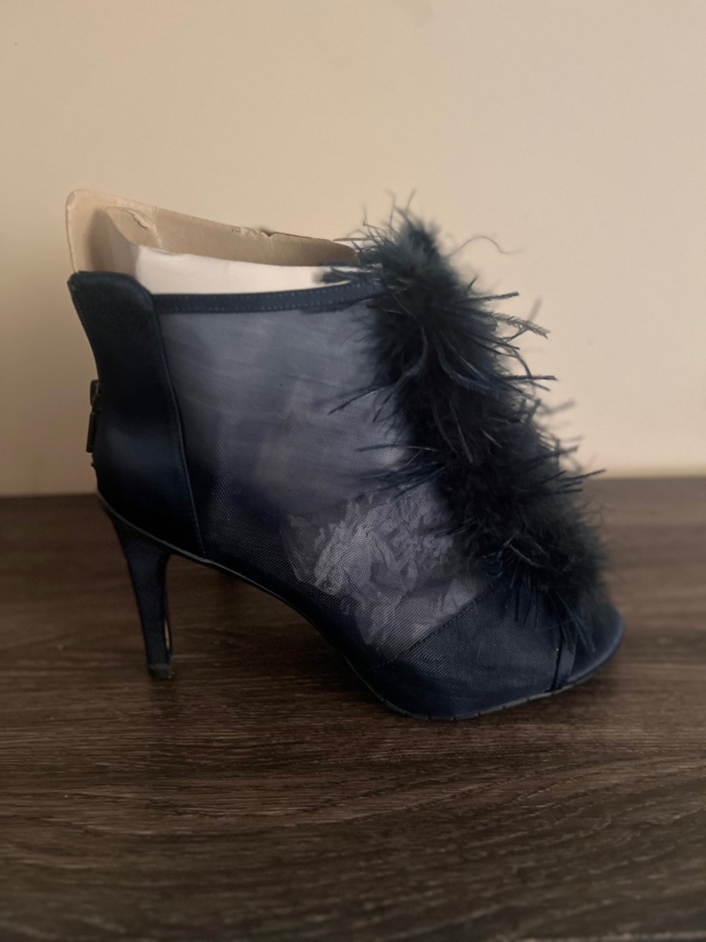 Kenneth Cole Navy Boa Heels - Picture 5 of 10